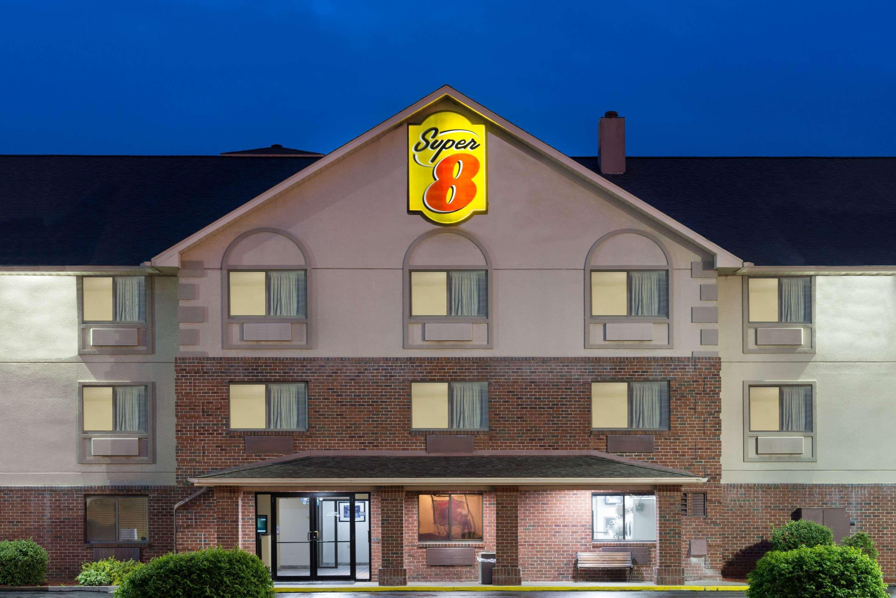 Super 8 By Wyndham Morgantown Hotell Eksteriør bilde